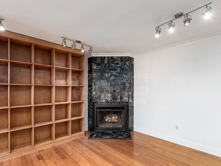 1303 S Walter Reed Dr #201 — Photo 8