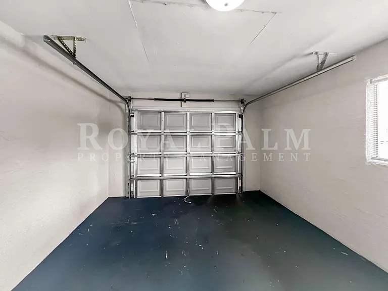 2704 Owen Ave — Photo 33
