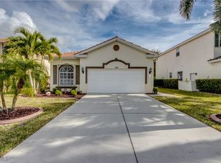 2667 Sunset Lake Dr, Cape Coral, FL 33909