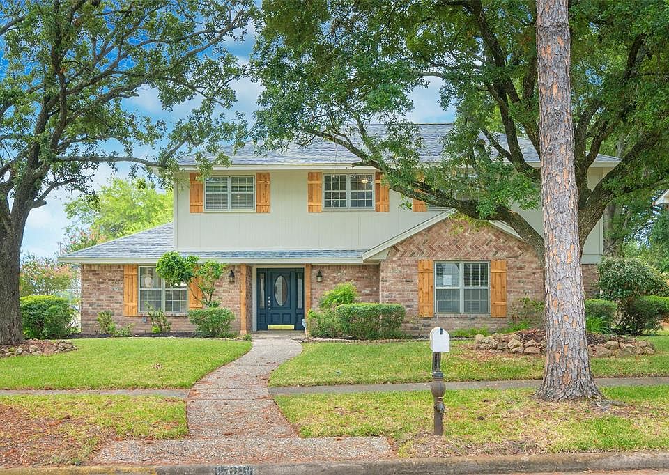 1st image of 15601 Congo Ln