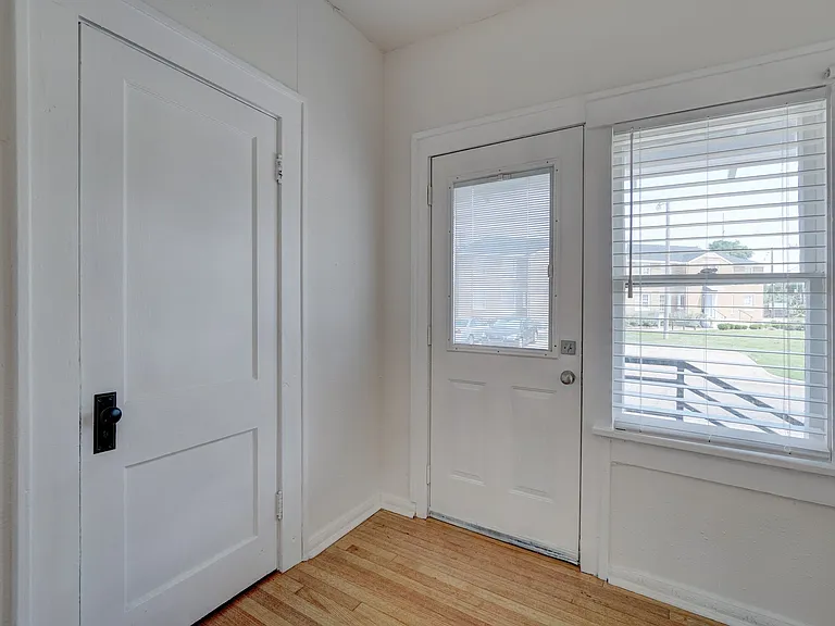 2923 N Walker Ave #2 — Photo 9