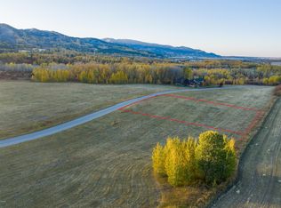 9857 Hiddenwaters Ln, Victor, ID 83455