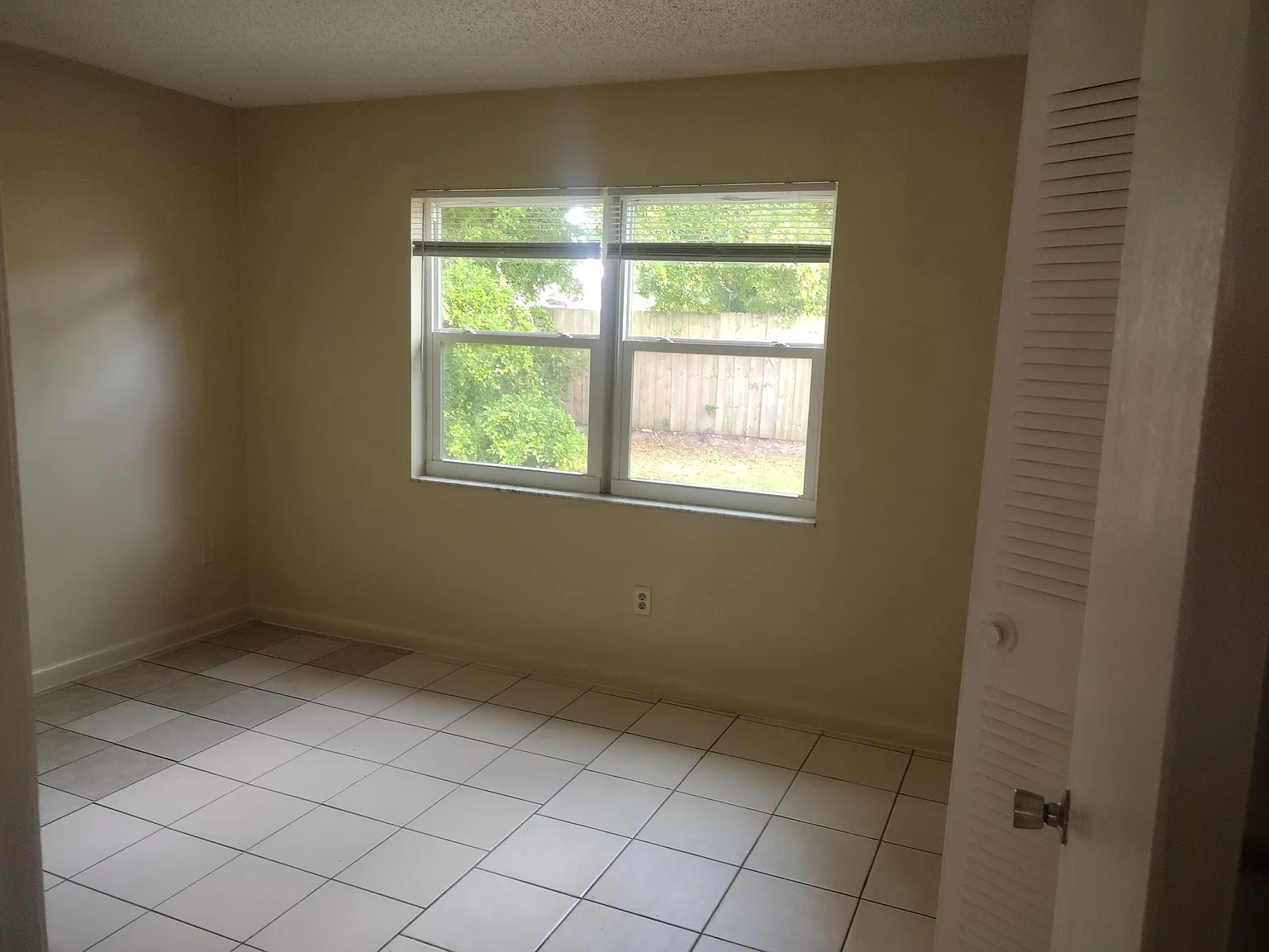 2 bed, 1.0 bath, 1647 sqft, $1,850 — Photo 4