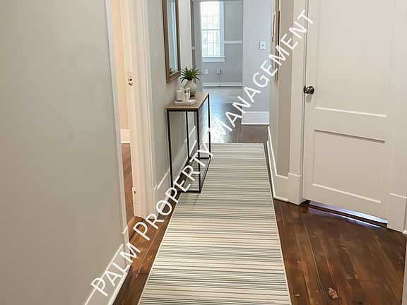 3rd image of 1018 E Anderson St #1B