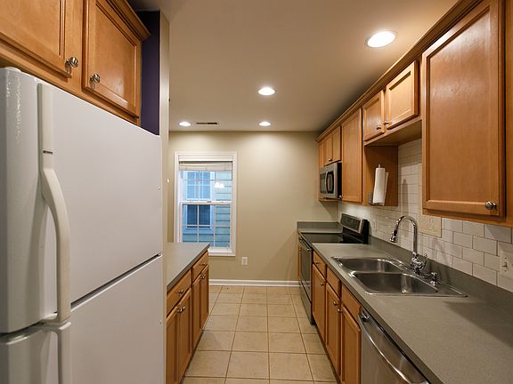 White tile backsplash in Kitchen