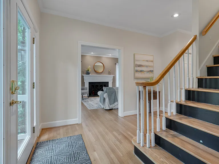 207 Old Forest Creek Dr — Photo 5