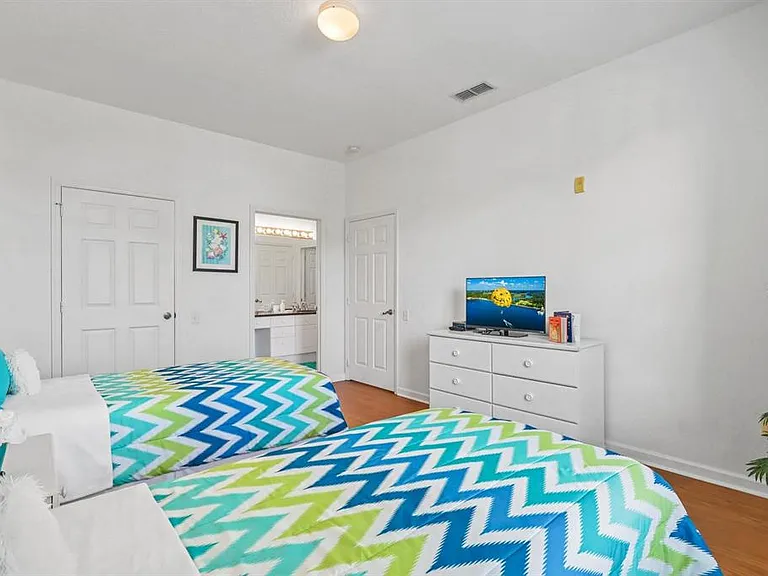 2310 Silver Palm Dr #201 — Photo 27