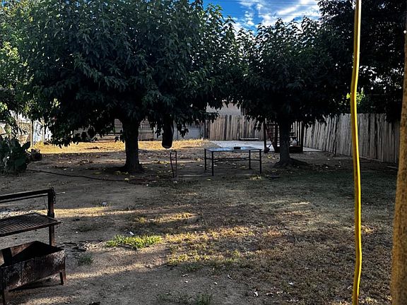 5th image of 20849 Francis Dr