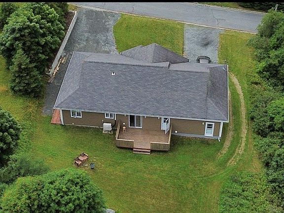 3rd image of 10-12 Leslie Street