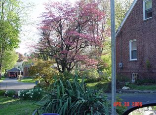 16 Locust Ave, New Windsor, NY 12553