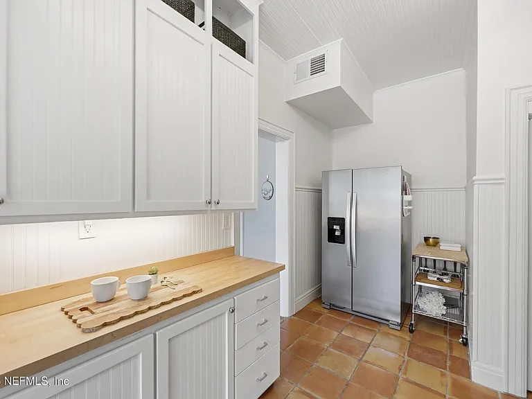 1786 Challen Ave #2 — Photo 8