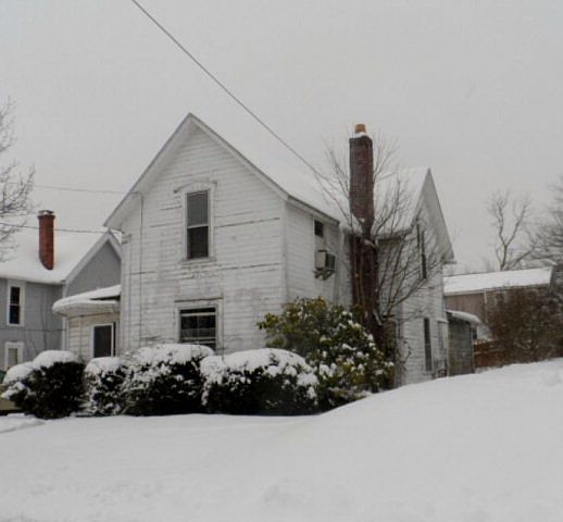 1st image of 315 W 5th St