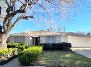 1919 Plantation Dr, Richmond, TX 77406