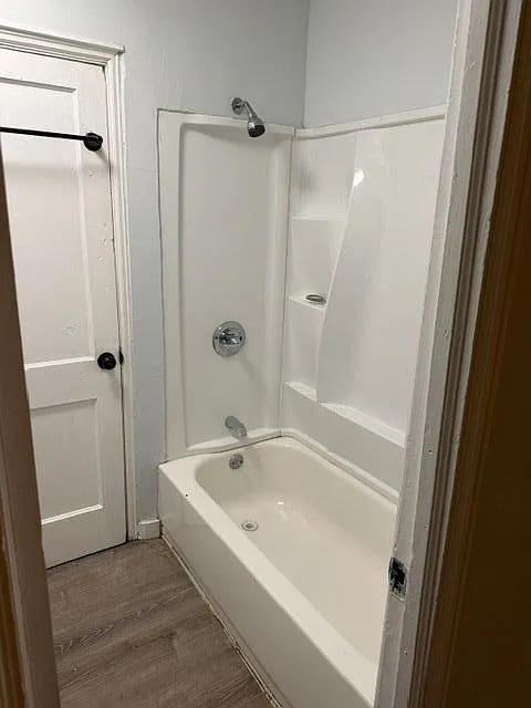 2 bed, 1.0 bath, 778 sqft, $1,025 — Photo 4