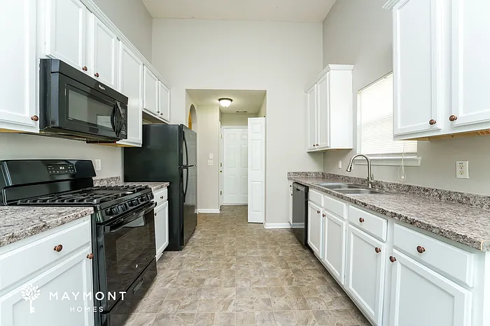 375 Stone Ridge Way — Photo 7