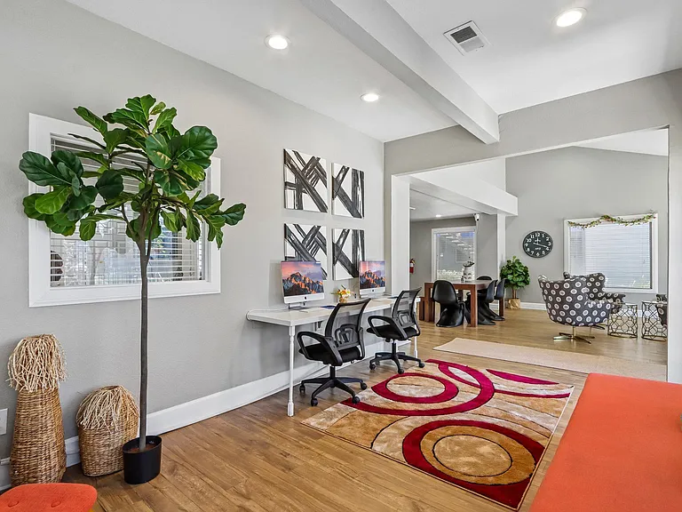 evRIA Diamond Valley — Photo 31