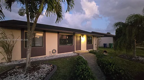 4737 SW 135th Pl #4737 Photo 1