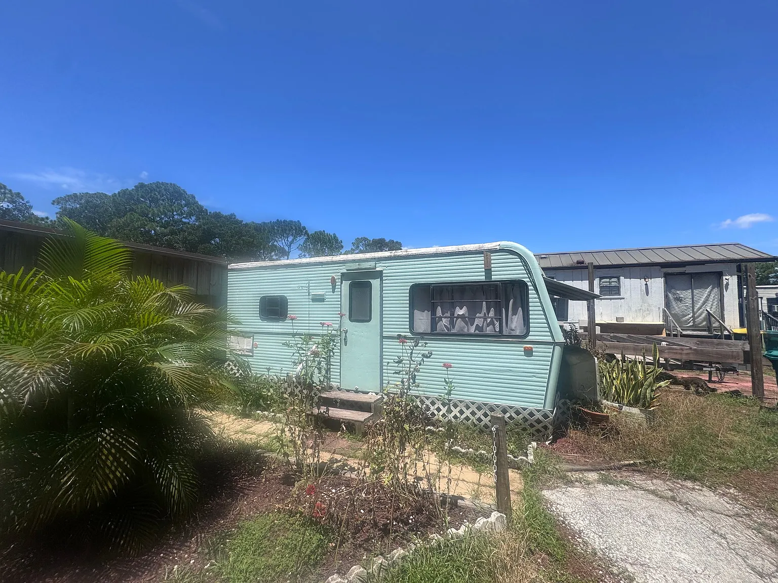 Affordable 1BR Mobile Home in Hibiscus MHP - $1,000 — Photo 2