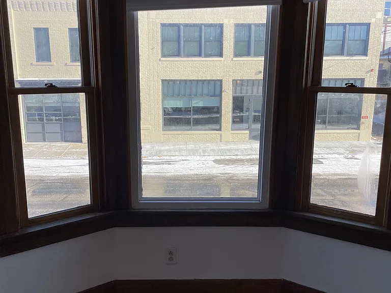 212 S Water St — Photo 9