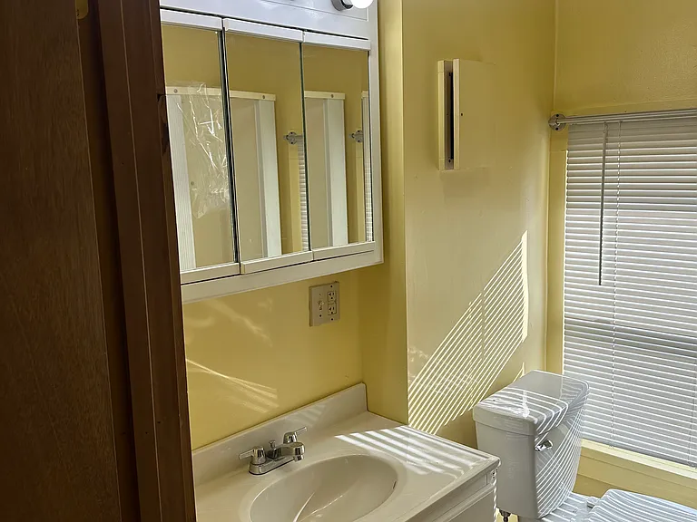 215 Park Ave #3 — Photo 13