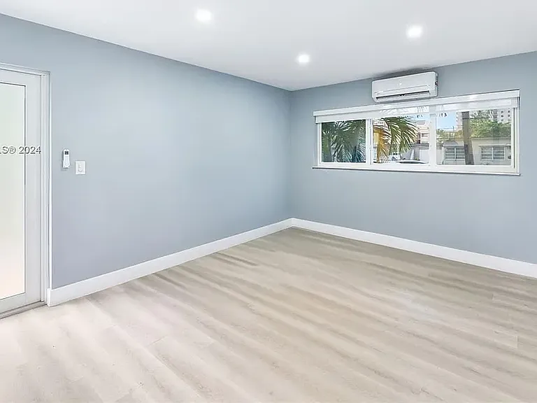 1620 SW 40th Ave #1 — Photo 29