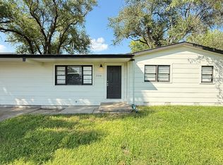 2304 W Haskell St, Wichita, KS 67213