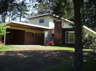 886 Park Ave, Oak Harbor, WA 98277