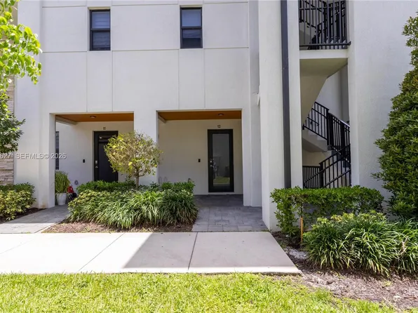 10407 NW 82nd St #10-12, Miami, FL 33178