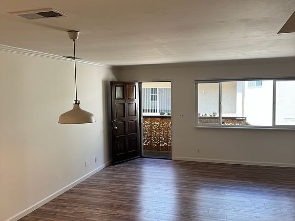 4th image of 142 Virginia St APT E