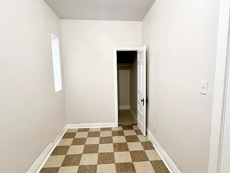 2706 S Saint Louis Ave #2F — Photo 6
