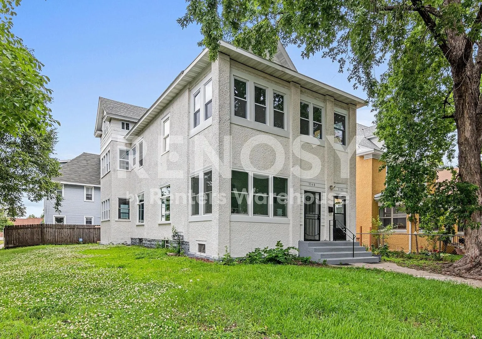 2BD/1BA Duplex in Minneapolis Available Now! — Photo 1