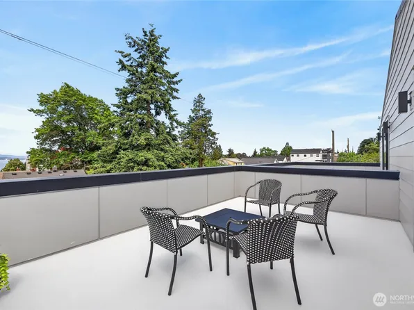 5039 41st Avenue SW #1, Seattle, WA 98136