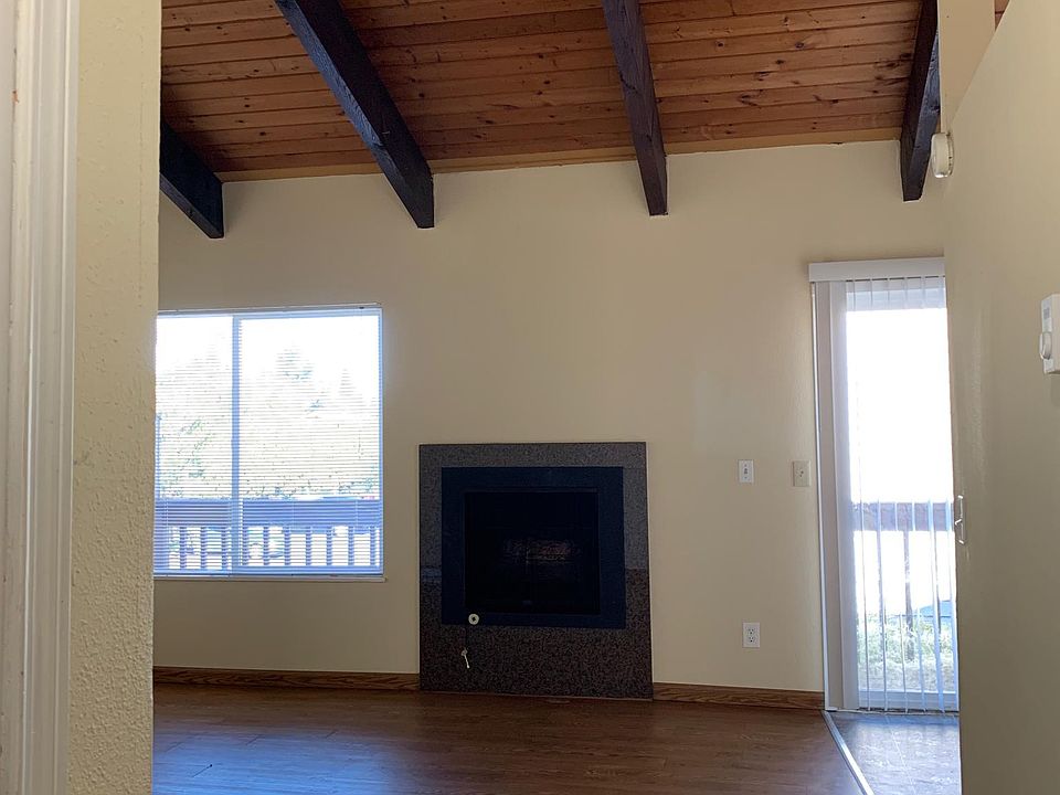 2nd image of 1713 SE 9th St APT 210