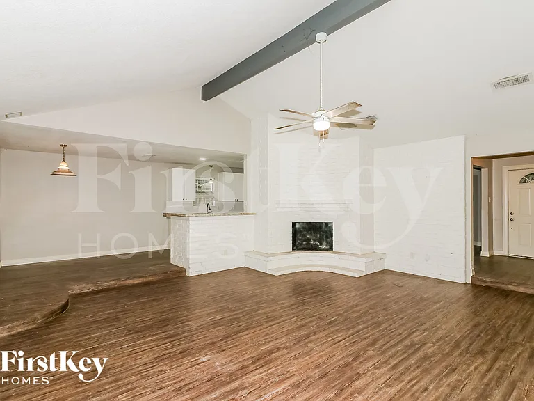 15631 Cascade Point Dr — Photo 3