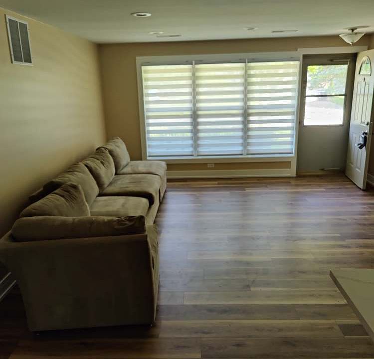 1st image of 700 Brewster Ln