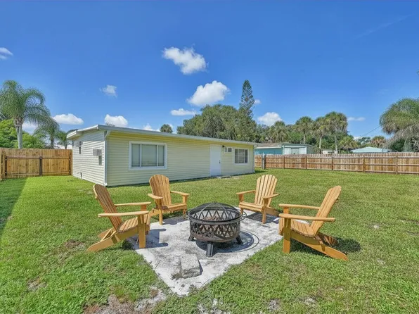 5204 Deanna Lane, Fort Pierce, FL 34946