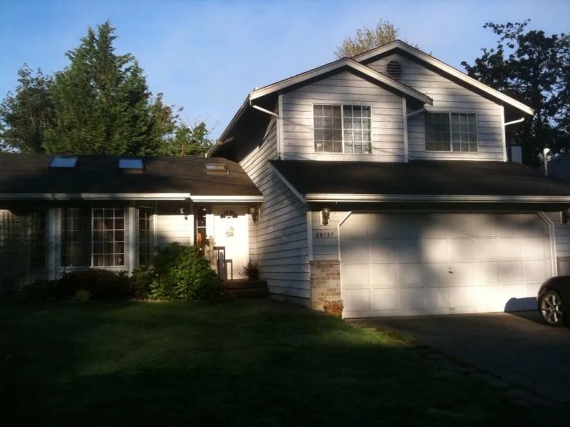 3 bed, 2.5 bath, 1620 sqft, $3,100 — Photo 1
