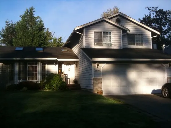 26137 220th Pl SE, Maple Valley, WA 98038