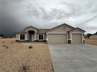 5539 W Chino Dr, Golden Valley, AZ 86413