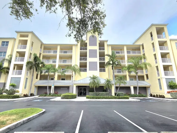 425 150th Ave, Madeira Beach, FL 33708