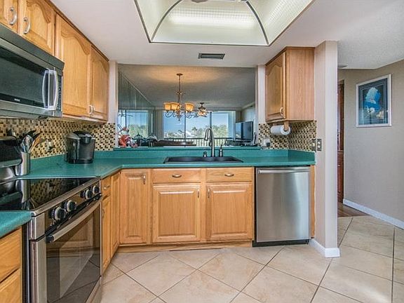 2nd image of 11590 Shipwatch Dr APT 443