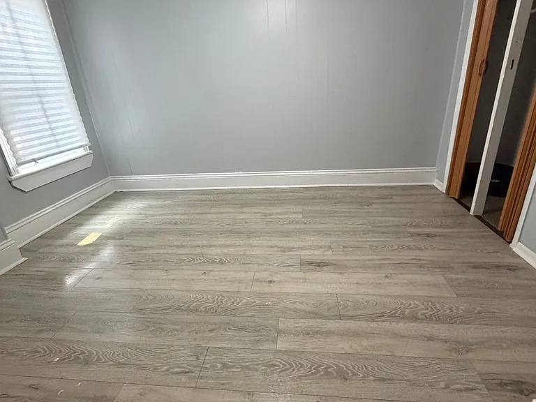 219 Bellevue Ave — Photo 3