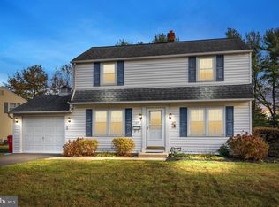 135 Woodlawn Rd, Warminster, PA 18974