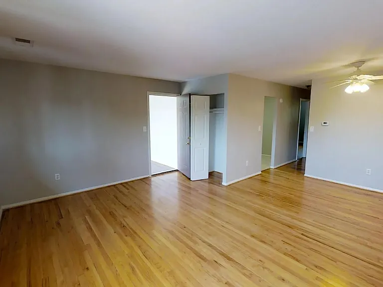 1401 Weldon Pl S — Photo 9