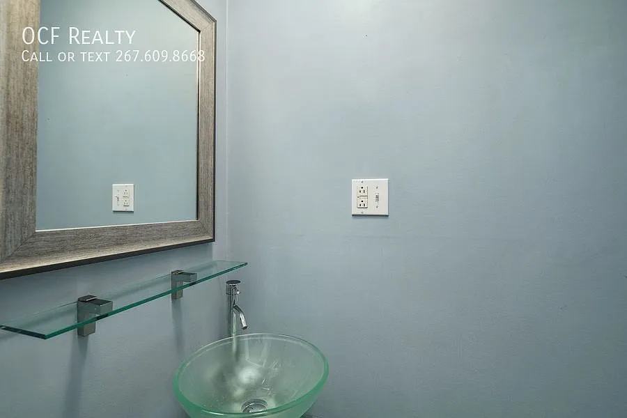 Beautiful Northern Liberties Apartment — Photo 2