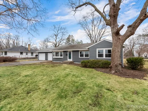 623 Sunset Dr, Marengo, IL 60152