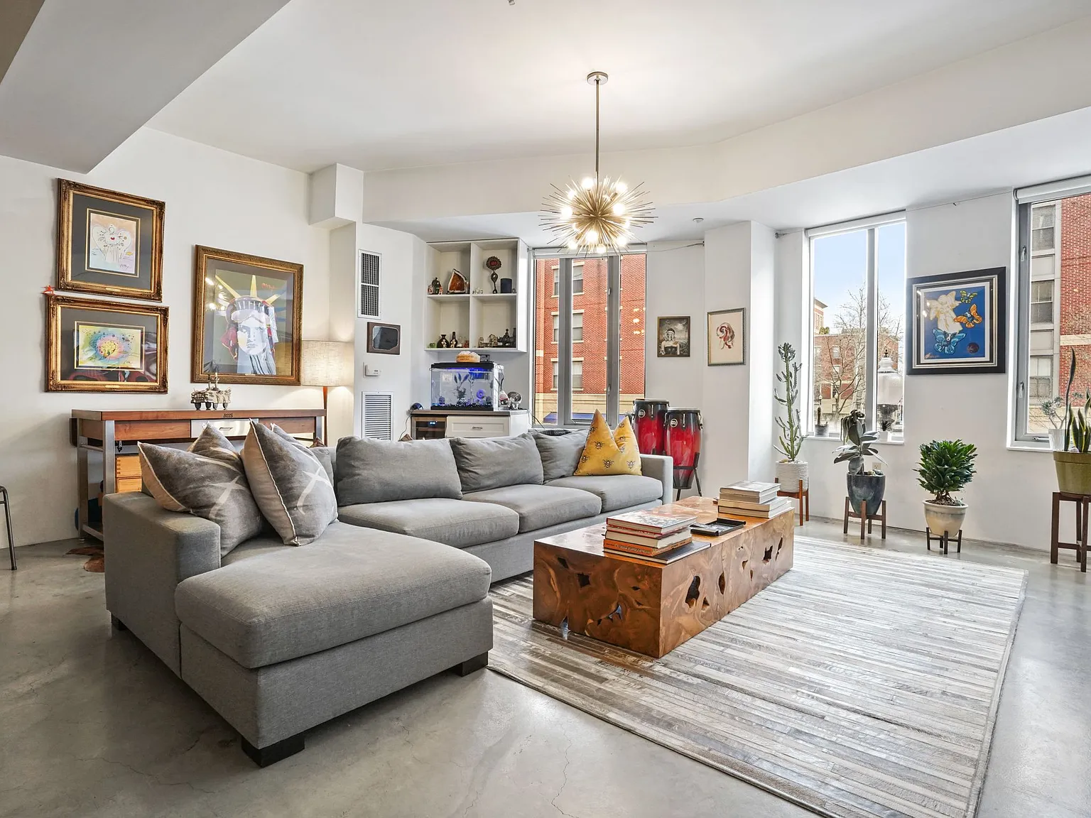 1 bed, 923 sqft, $4,500 — Photo 1