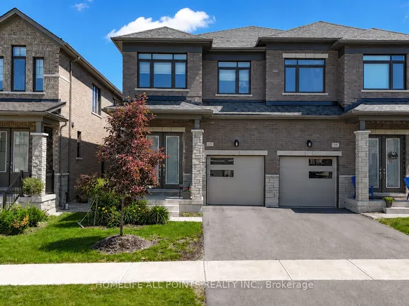 17 Sweet Cicely St, Springwater, ON L9X 2E2