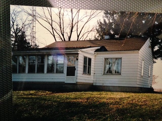 2nd image of 2241 S Sandbar Rd