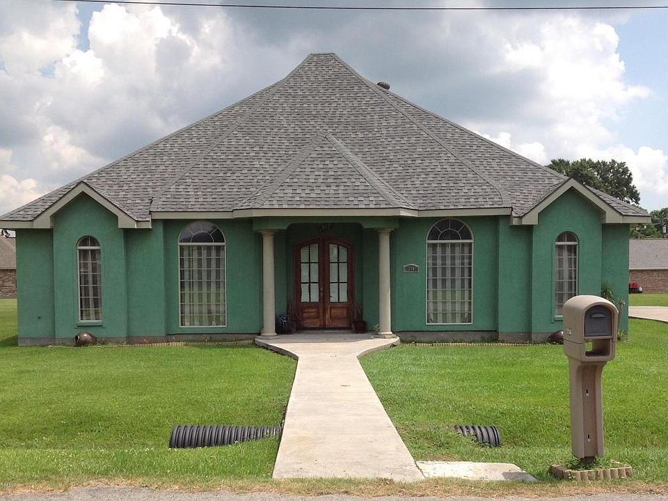 1st image of 114 Elizabeth Dr